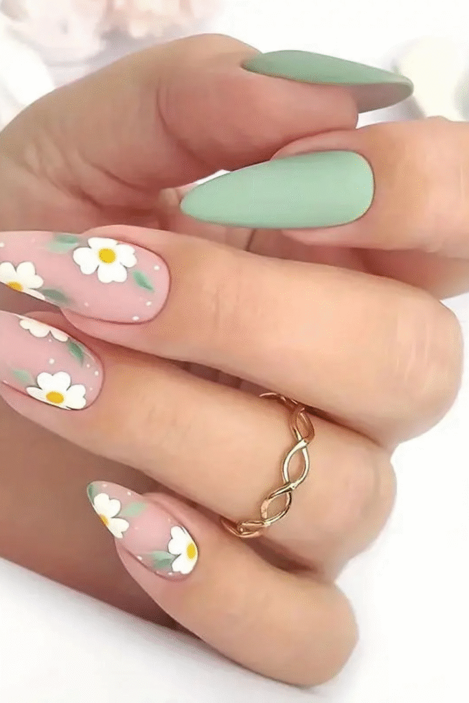 Cute Spring Nail Designs You Should Recreate!